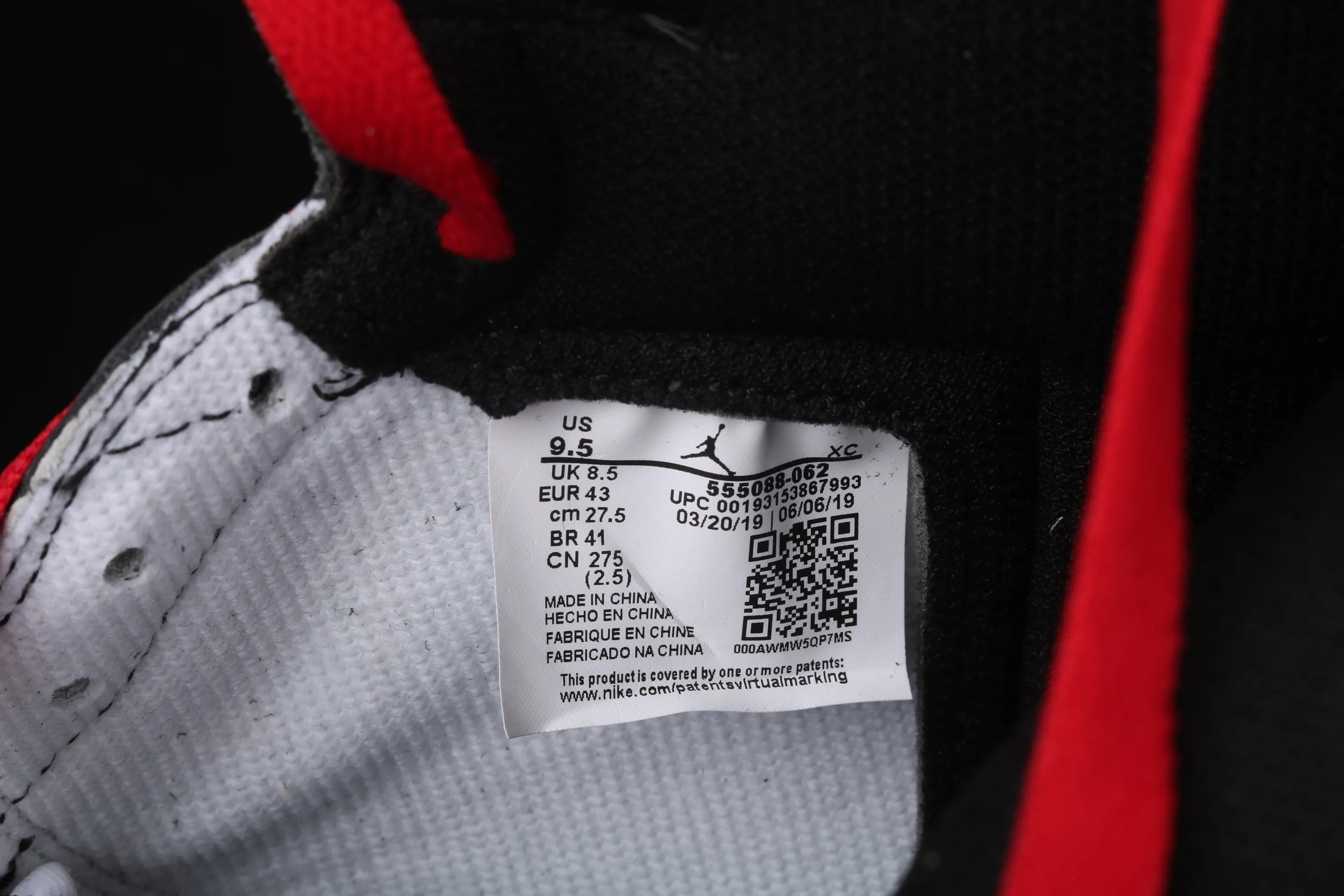 All categories Air Jordan Jordan series basketball shoes Air Jordan 1 High Air Jordan 1 RETRO HIGH OG AJ1 Joe 1 new black and red high frequency flying wing LOGO 555088-062